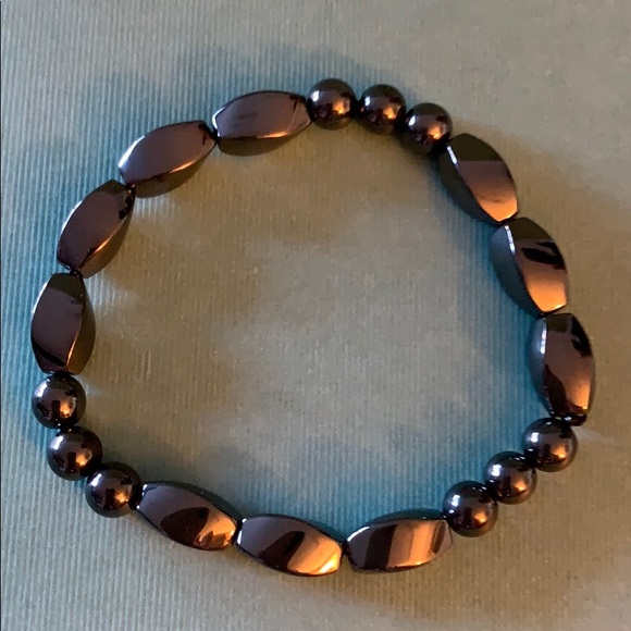Hemalyke Bracelet - Picture 2 of 2